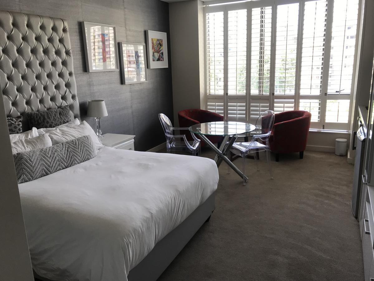 Sandton Skye Johannesburg Exterior photo